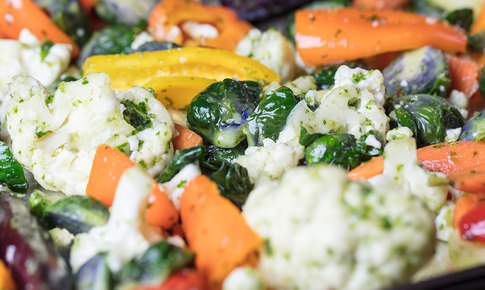 Pan of roasted veggies 1668053416920 1668053426984758556530 272 0 1022 1200 crop 16680538739331830373254